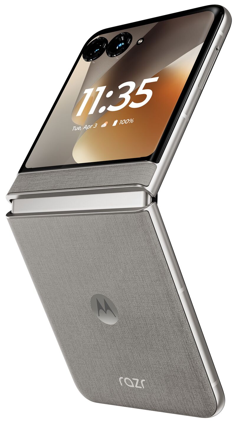 Motorola Razr 70 Android 17 update status